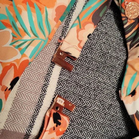 Strapless Tropical Floral Bikini Set - Picture 3 of 5